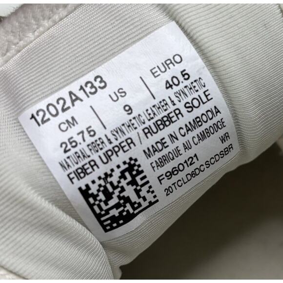 ASICS Skycourt Women’s Sneakers Cream/Lichen Rock 1202A133 Japan Retro Size 9 - Picture 10 of 10